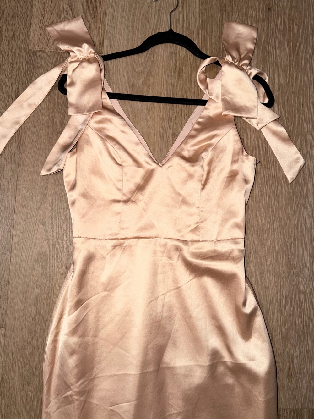 Lulu's Blush Satin Tie-Shoulder V-Neck Dress